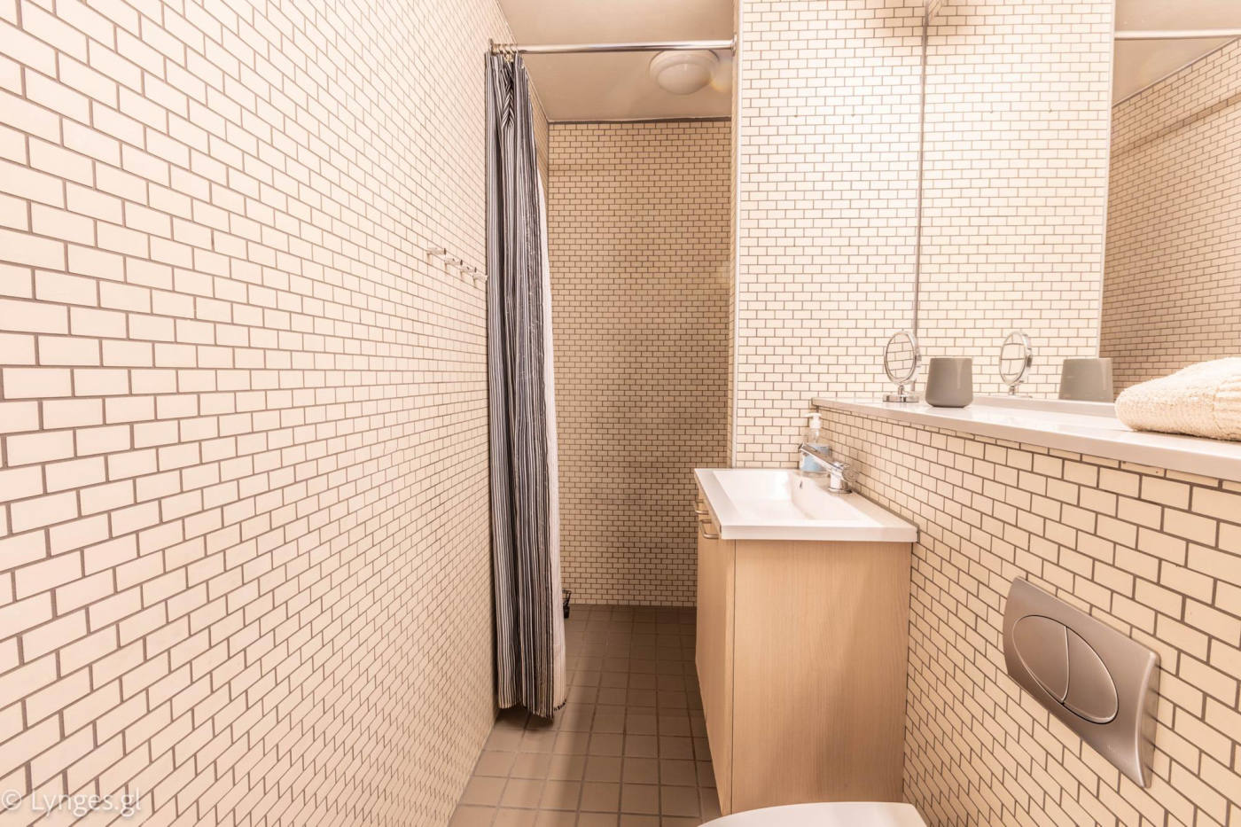 Будинок, 1141 м², 368 000$ — FAKTOR
